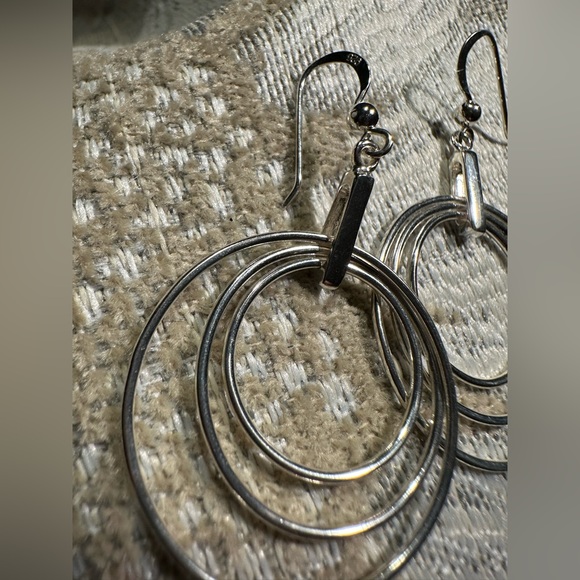 Sterling Silver earrings - Picture 3 of 7